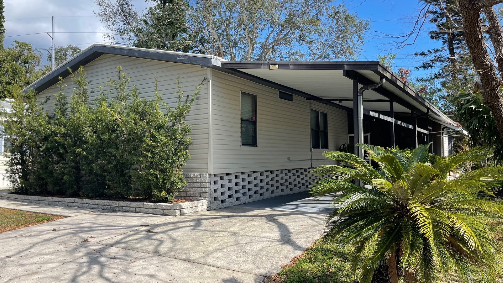 3706 Winward